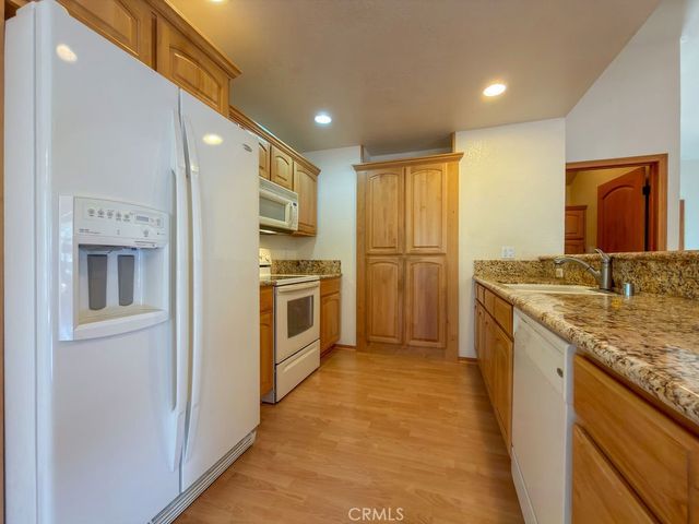 15908 Edgewood, Pine Mountain Club, CA 93222