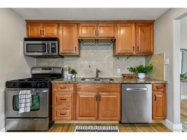 6930 W 54th Ave, Arvada, CO 80002
