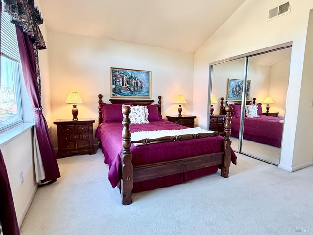 13 Heron Ct, San Rafael, CA 94901