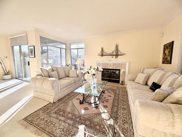 13 Heron Ct, San Rafael, CA 94901