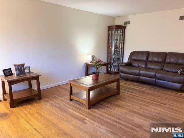 3-40 28th Street, Fair Lawn, NJ 07410