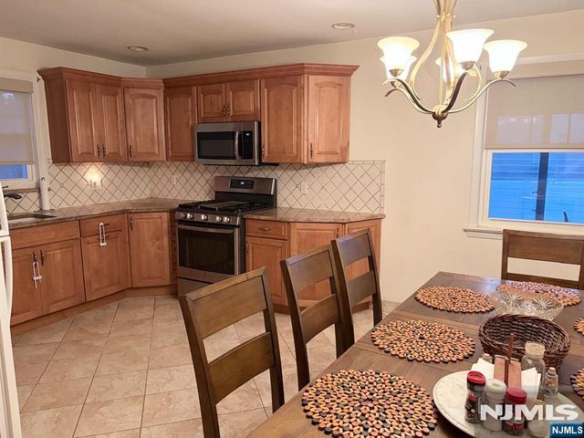 3-40 28th Street, Fair Lawn, NJ 07410