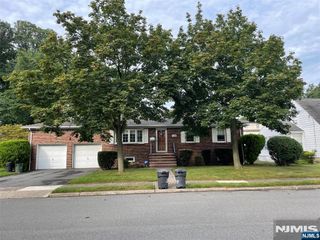 3-40 28th Street, Fair Lawn, NJ 07410