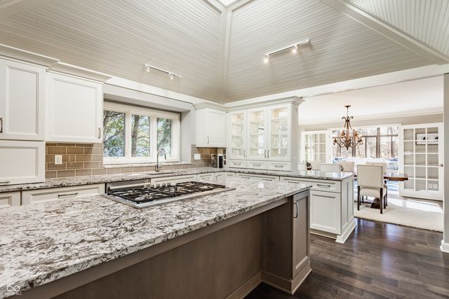 8613 Seaward Lane, Indianapolis, IN 46256