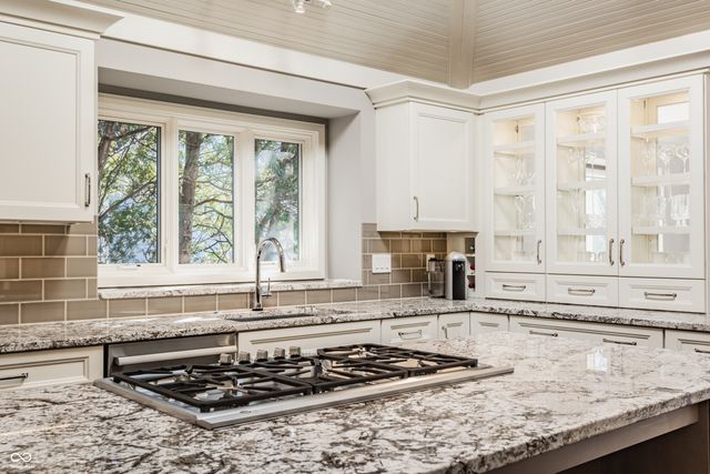 8613 Seaward Lane, Indianapolis, IN 46256