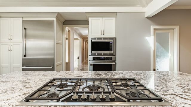 8613 Seaward Lane, Indianapolis, IN 46256