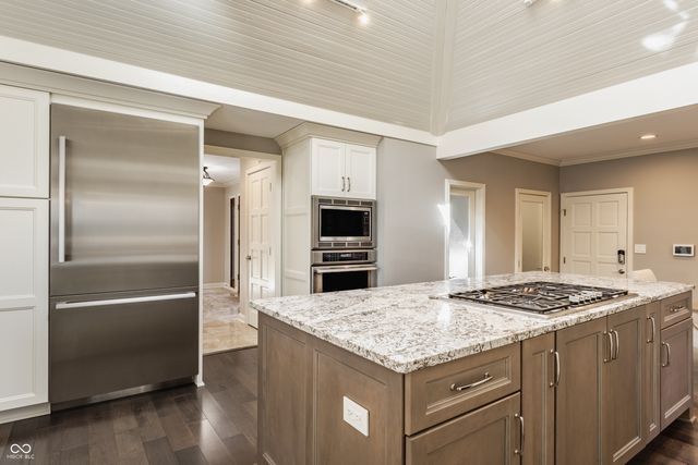 8613 Seaward Lane, Indianapolis, IN 46256