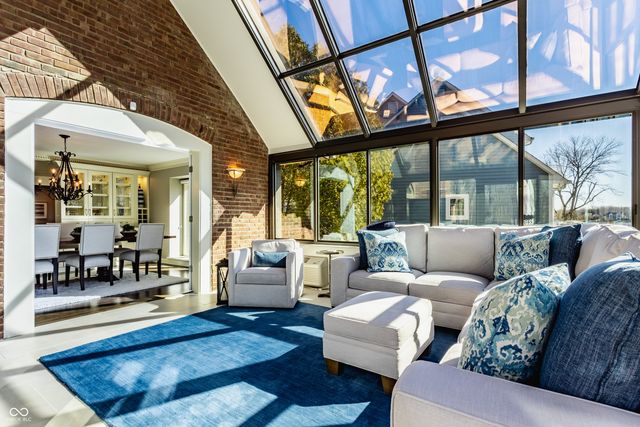 8613 Seaward Lane, Indianapolis, IN 46256