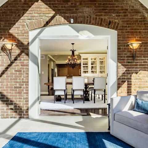 8613 Seaward Lane, Indianapolis, IN 46256