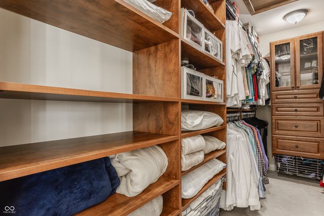 8613 Seaward Lane, Indianapolis, IN 46256