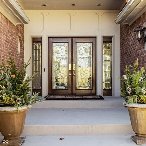 8613 Seaward Lane, Indianapolis, IN 46256