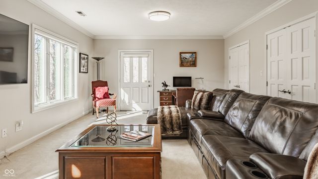 8613 Seaward Lane, Indianapolis, IN 46256