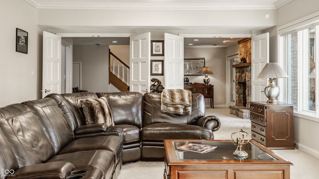 8613 Seaward Lane, Indianapolis, IN 46256