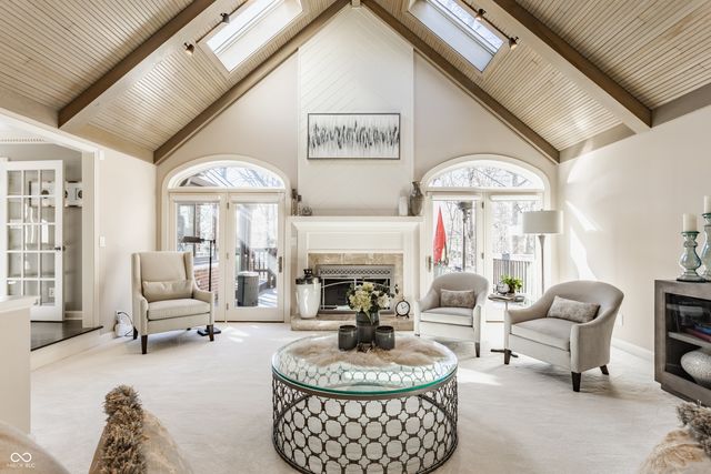 8613 Seaward Lane, Indianapolis, IN 46256