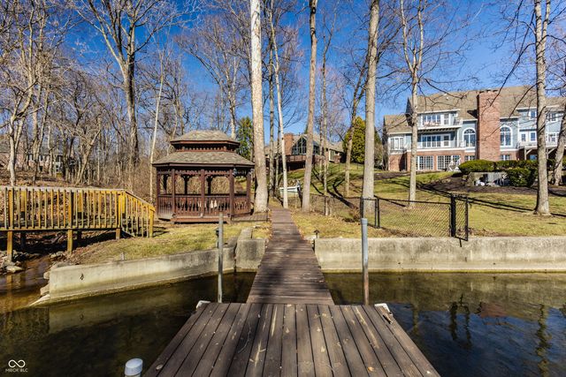 8613 Seaward Lane, Indianapolis, IN 46256