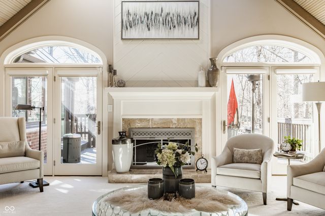 8613 Seaward Lane, Indianapolis, IN 46256