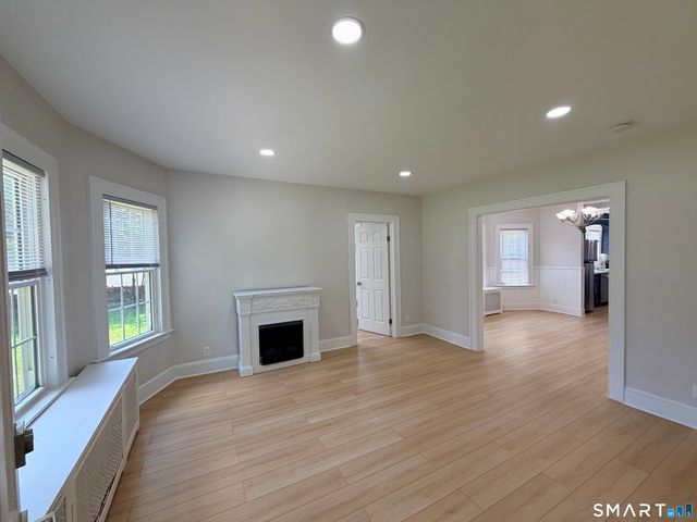 332 Robbins Street, Waterbury, CT 06708