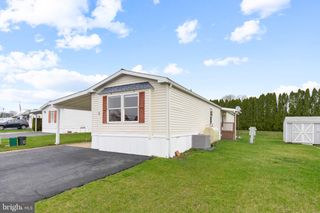 1300 E KERCHER AVE #68, Myerstown, PA 17067