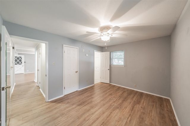 553 NW Janie Lane, Burleson, TX 76028