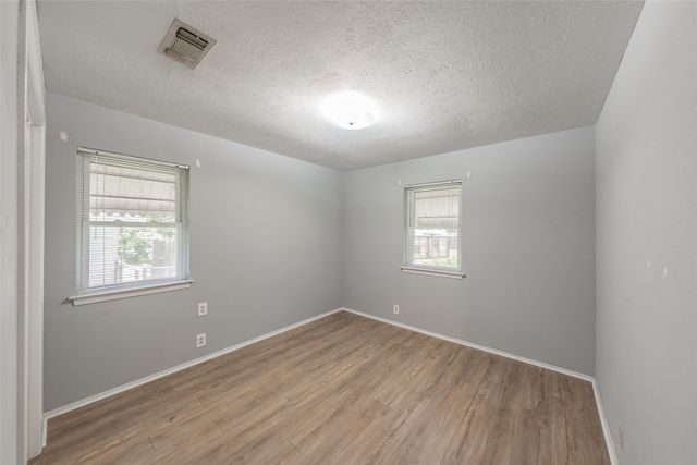 553 NW Janie Lane, Burleson, TX 76028