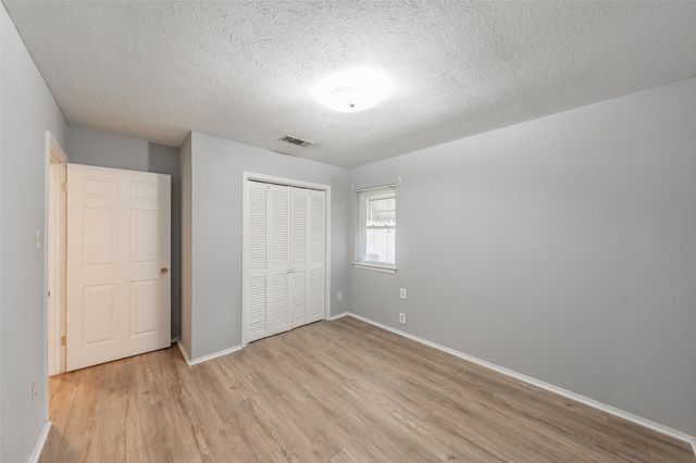 553 NW Janie Lane, Burleson, TX 76028