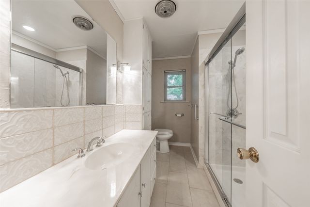 553 NW Janie Lane, Burleson, TX 76028