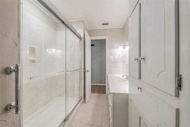 553 NW Janie Lane, Burleson, TX 76028