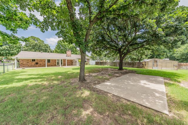 553 NW Janie Lane, Burleson, TX 76028