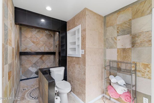 4613 E VERNON Avenue, Phoenix, AZ 85008