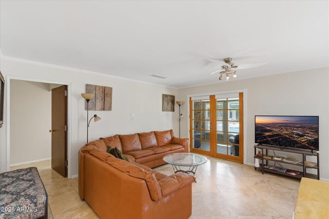 4613 E VERNON Avenue, Phoenix, AZ 85008