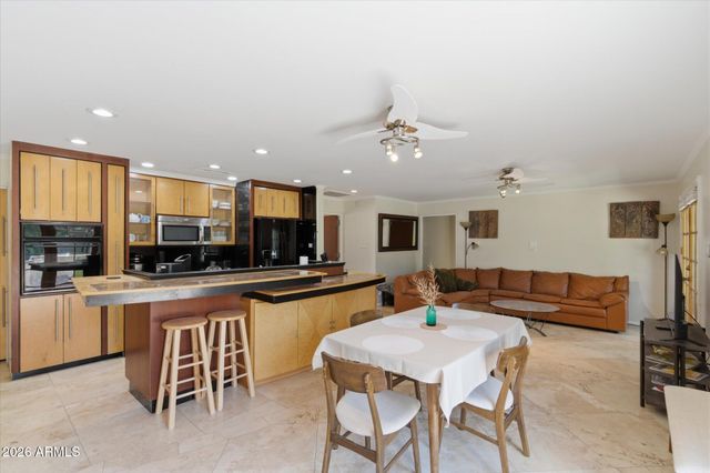 4613 E VERNON Avenue, Phoenix, AZ 85008