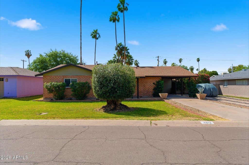 4613 E VERNON Avenue, Phoenix, AZ 85008