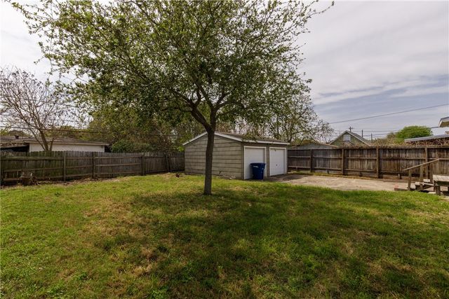 3513 Monterrey St, Corpus Christi, TX 78411
