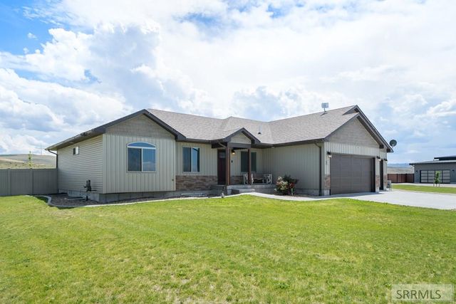 7647 S Packbridge Lane, Idaho Falls, ID 83406