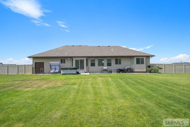 7647 S Packbridge Lane, Idaho Falls, ID 83406
