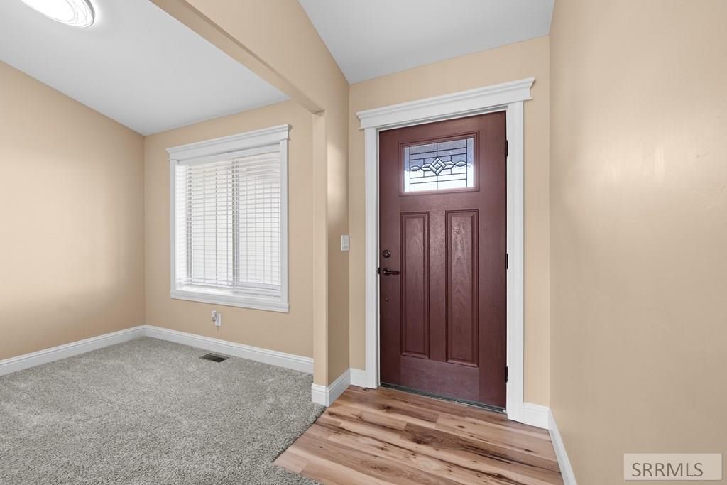 Image 13 of property listing at 7647 S Packbridge Lane, Idaho Falls, ID 83406