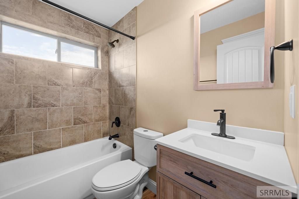 Image 37 of property listing at 7647 S Packbridge Lane, Idaho Falls, ID 83406