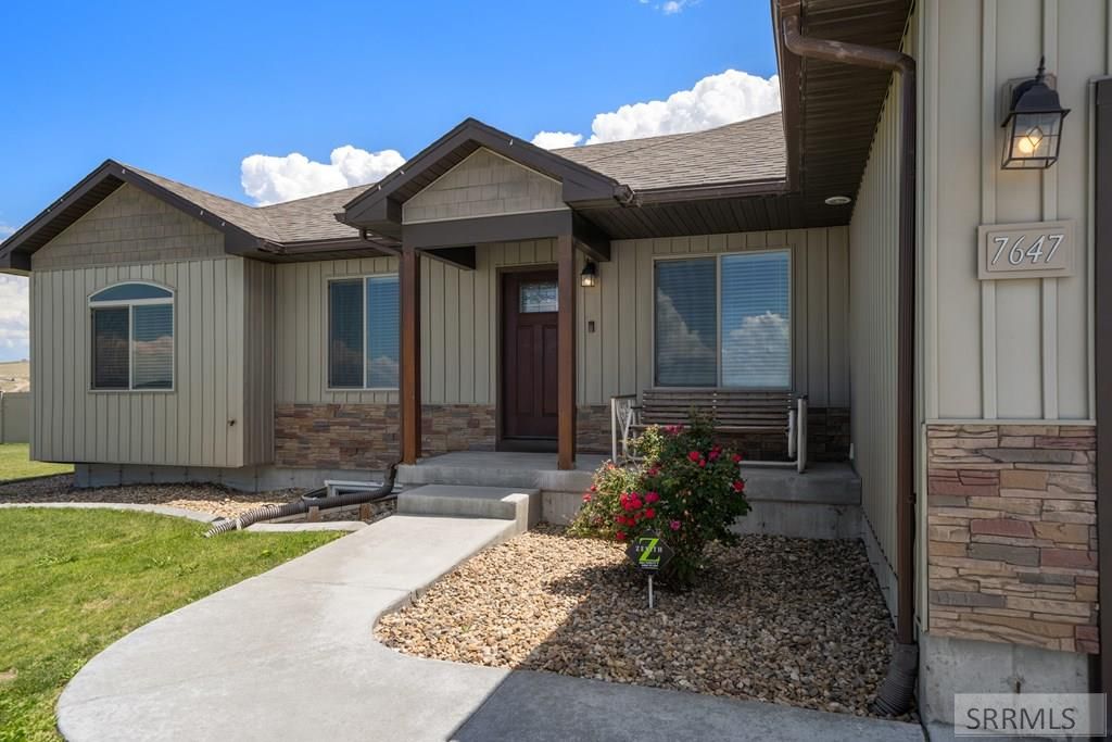 Image 5 of property listing at 7647 S Packbridge Lane, Idaho Falls, ID 83406