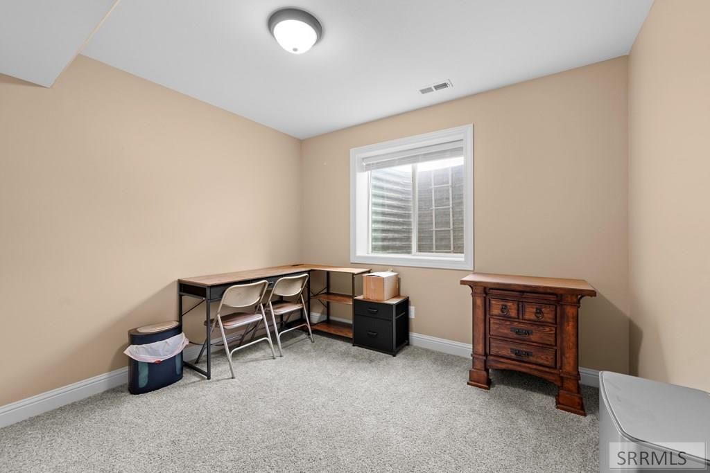 Image 50 of property listing at 7647 S Packbridge Lane, Idaho Falls, ID 83406