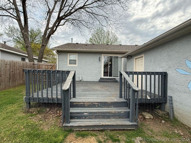 330 S 5th Place E, Broken Arrow, OK 74012