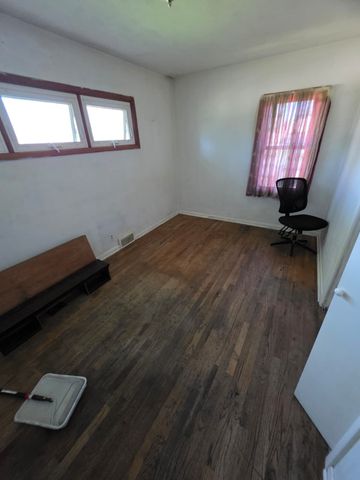 4131 Ardmore Road, Des Moines, IA 50310