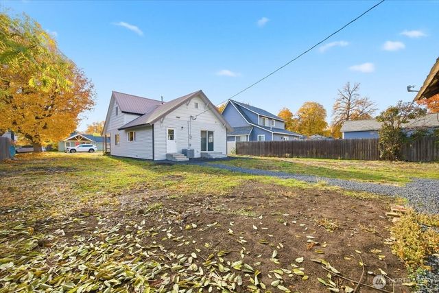 107 E Richmond, Dayton, WA 99328