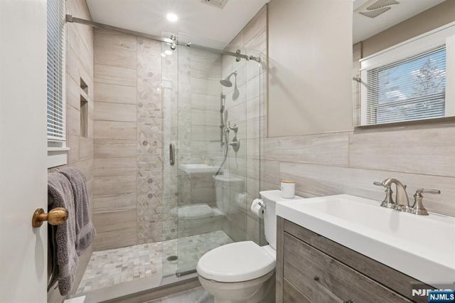 1044 Ramapo Valley Road, Mahwah, NJ 07430