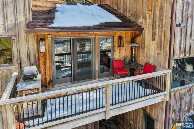 1044 Ramapo Valley Road, Mahwah, NJ 07430