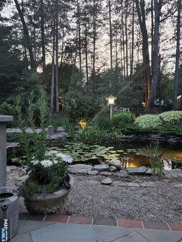 1044 Ramapo Valley Road, Mahwah, NJ 07430