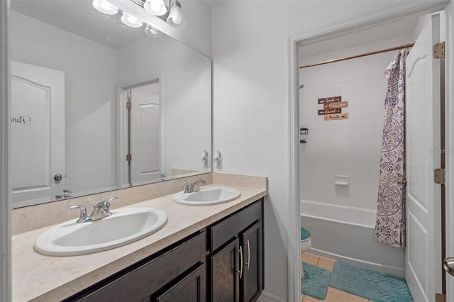 189 LUXMORE ROAD, Groveland, FL 34736