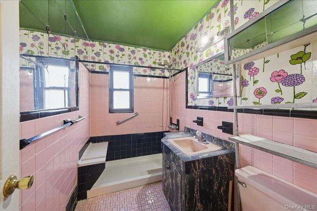 3310 Gunther Avenue, Bronx, NY 10469