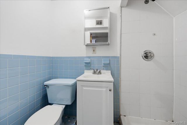 3310 Gunther Avenue, Bronx, NY 10469