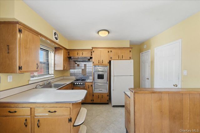 3310 Gunther Avenue, Bronx, NY 10469