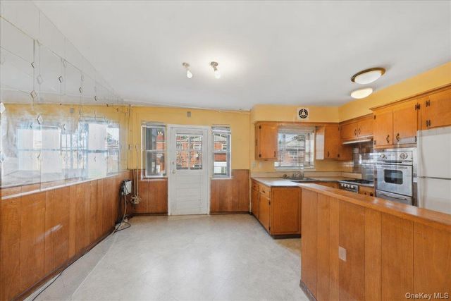 3310 Gunther Avenue, Bronx, NY 10469
